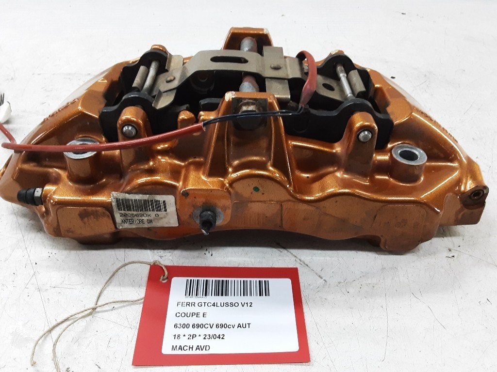 ETRIER DE FREIN AVANT DROIT Ferrari GTC4 Lusso (20C562DX), Autos : Pièces & Accessoires, Mevr. I. Hauben, Ferrari, Utilisé, Rue de l'Espoir 34 34
4030  GRIVEGNÉE, BE