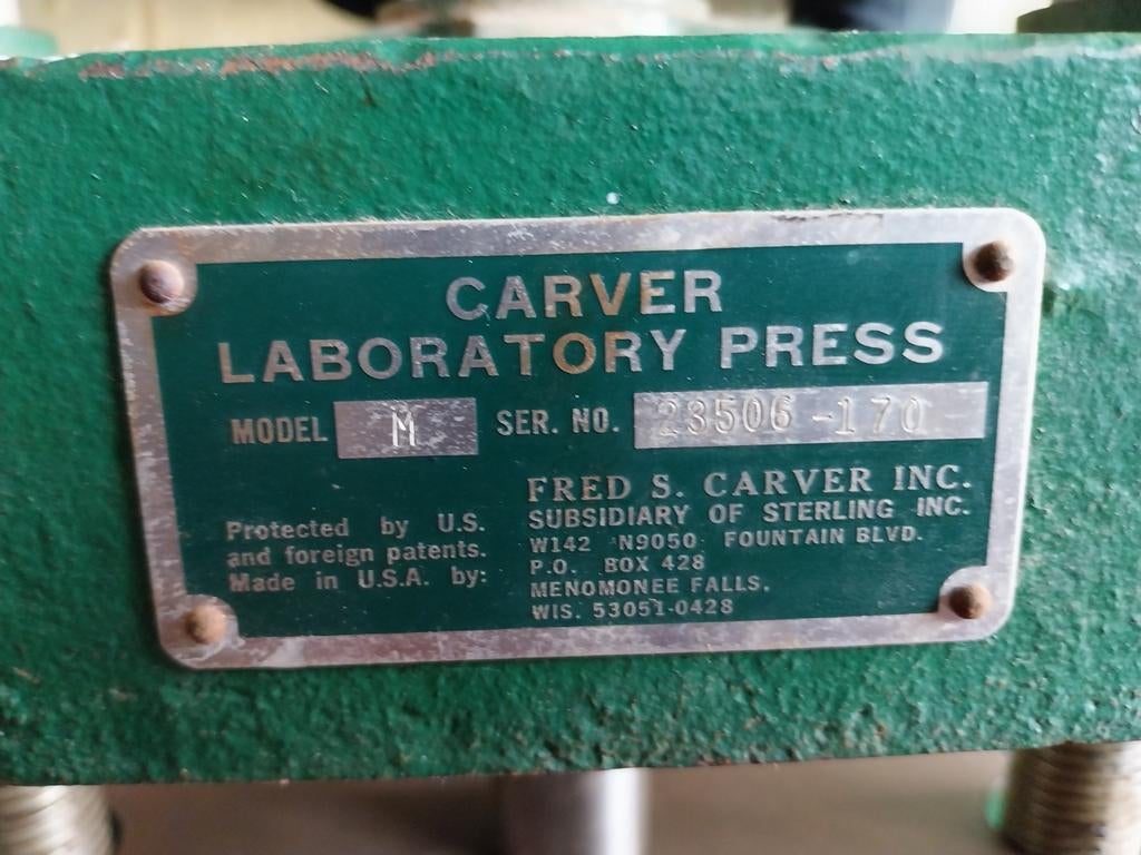 Presse hydraulique de labo (Carver), Enlèvement