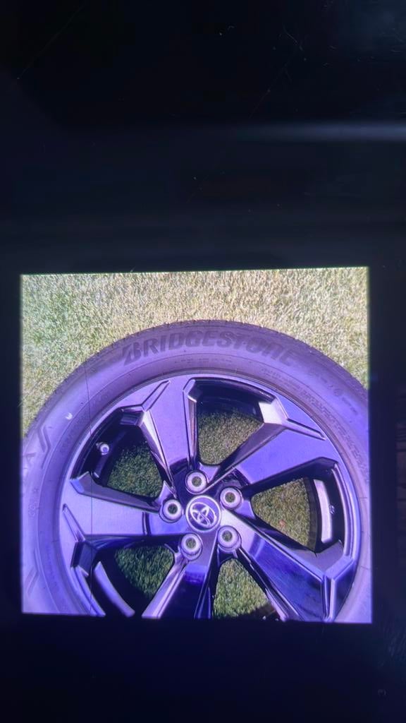 Zomerbanden Rav4 met zwarte alu velgen 19 inch, Enlèvement, 18 pouces, Pneus été, Jante(s)