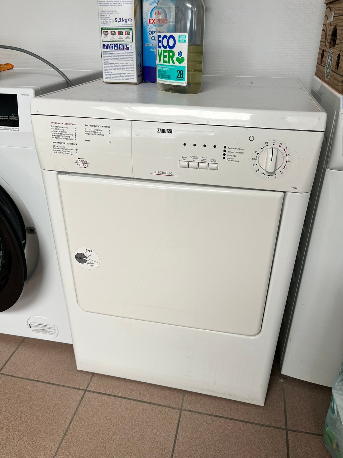Droogkast Zanussi, Elektronische apparatuur, Droogkasten, Ophalen, Zo goed als nieuw