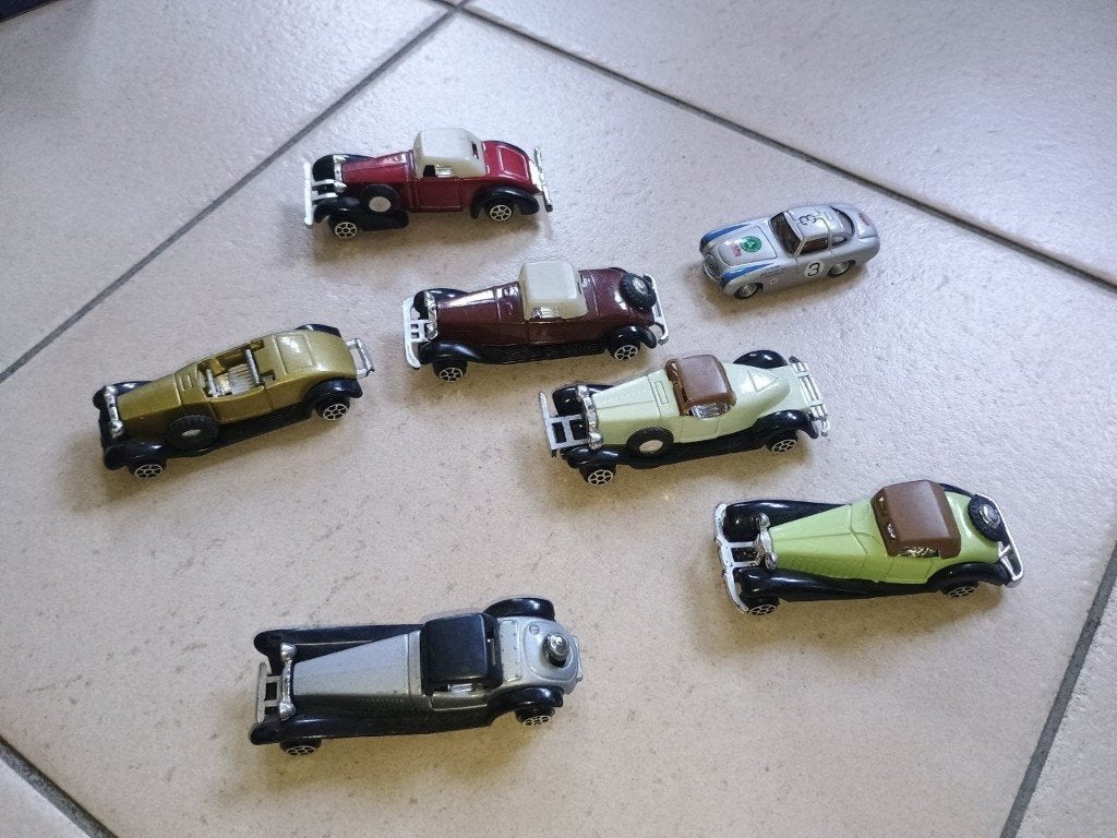 Partij speelgoedauto's, oldtimers, racewagens en motor, Kinderen en Baby's, Ophalen, Gebruikt
