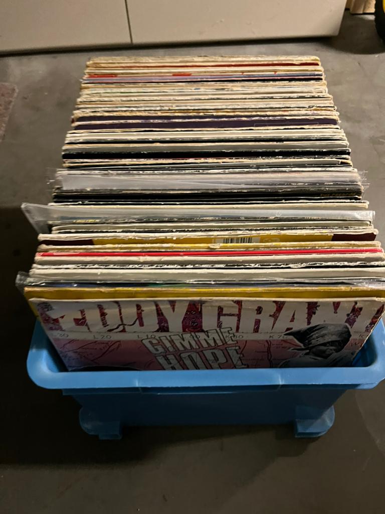 6 curverbakken  maxi’s (100 + stuks) per bak, Ophalen, Gebruikt