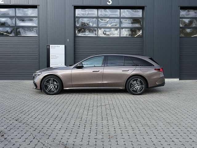Mercedes-Benz E 300 e PHEV AMG Line mét extended warranty, Autos, Achat, Autres carburants, Automatique, Brun