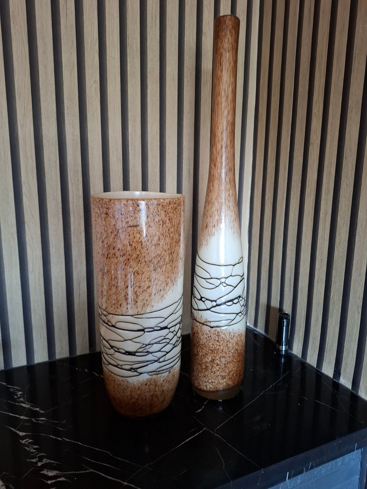 twee vazen te koop zie foto, Ophalen, Bruin