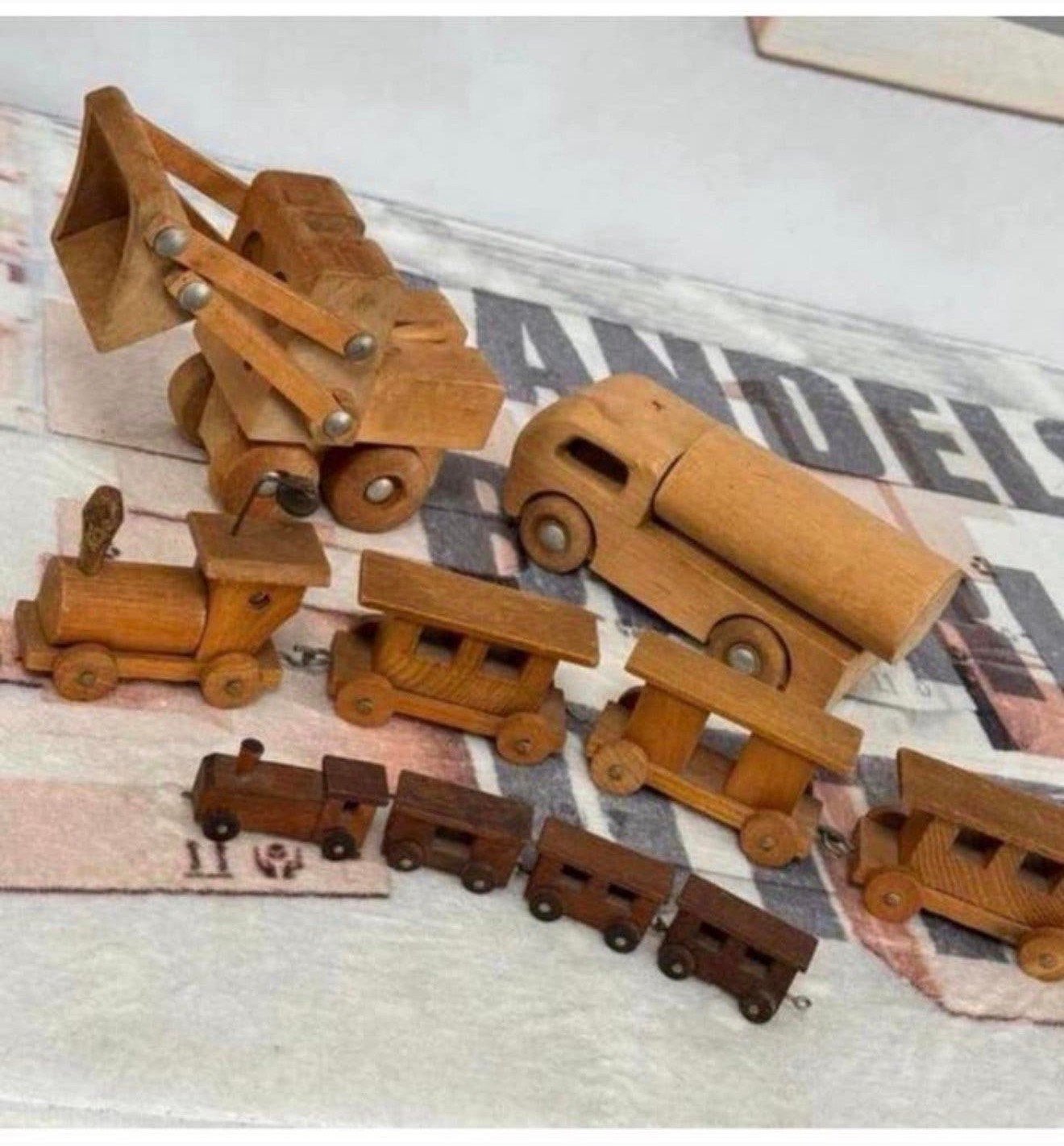 Vintage antiek hout houten Speelgoed trein truck shovel wood, Kinderen en Baby's, Ophalen of Verzenden, Zo goed als nieuw