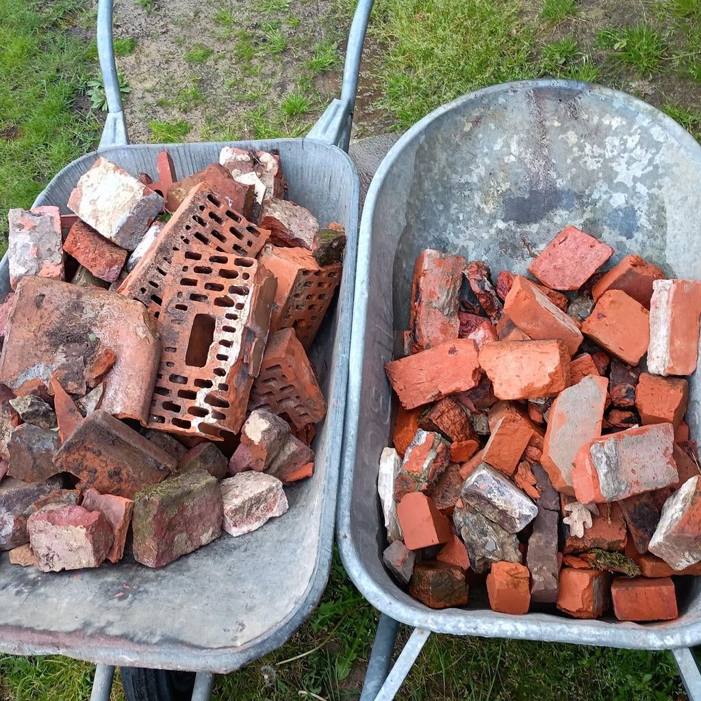 Gratis zuiver steenpuin (2 kruiwagens), Ophalen