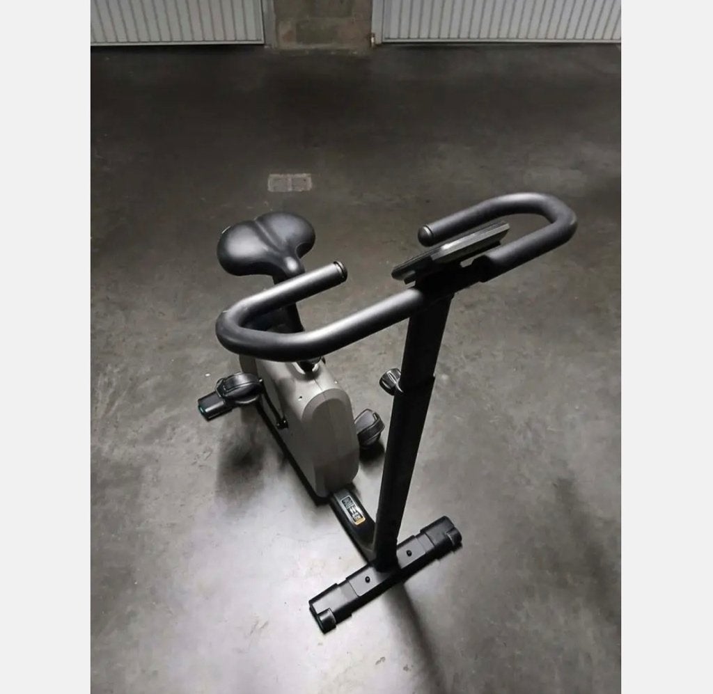 Domyos Comfort 06 Hometrainer aan 69,50€, Sport en Fitness, Ophalen, Overige materialen, Zo goed als nieuw, Benen