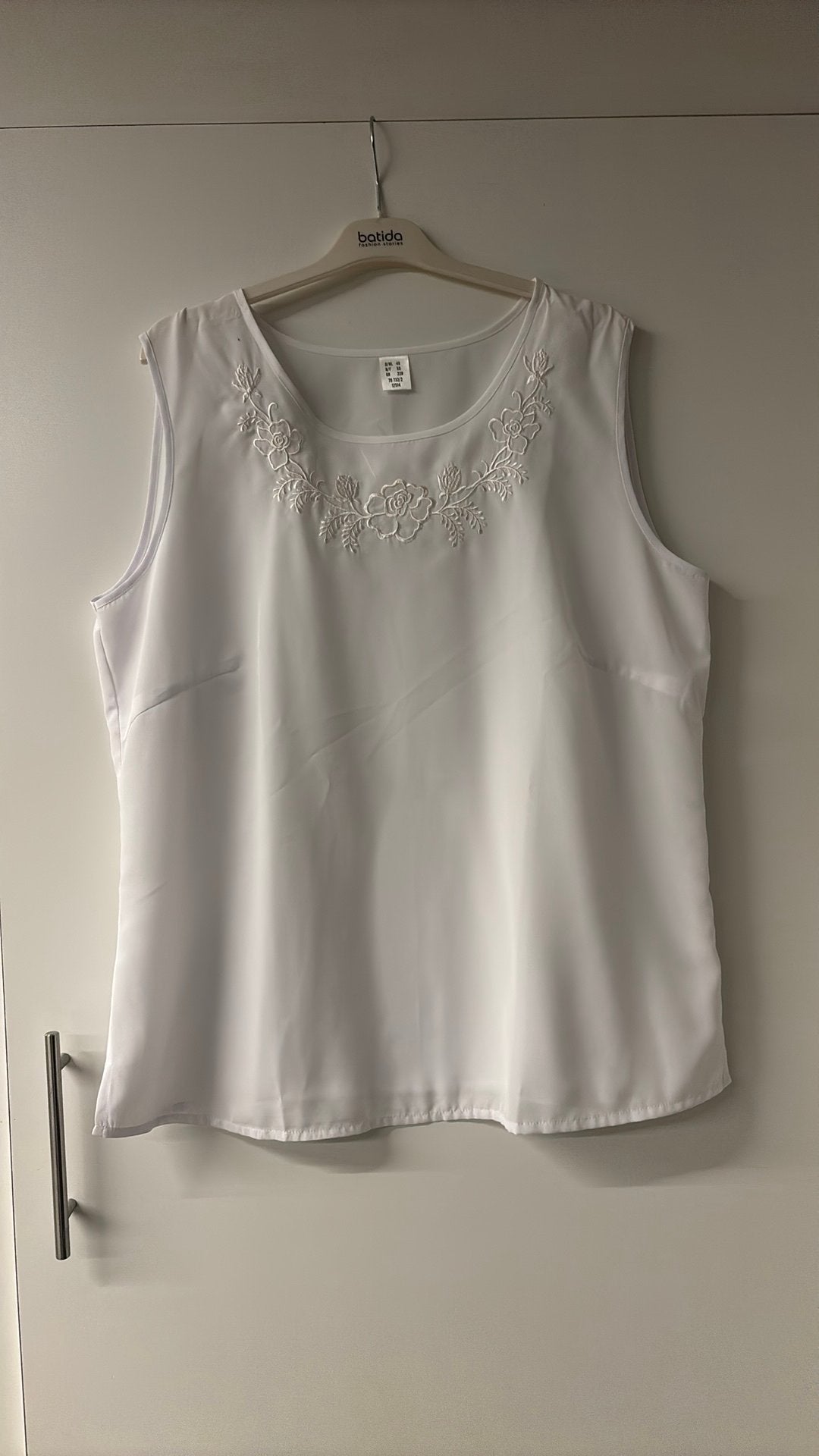 Nieuw topje, Kleding | Dames, Topjes, Wit, Maat 46/48 (XL) of groter, Nieuw, Ophalen of Verzenden