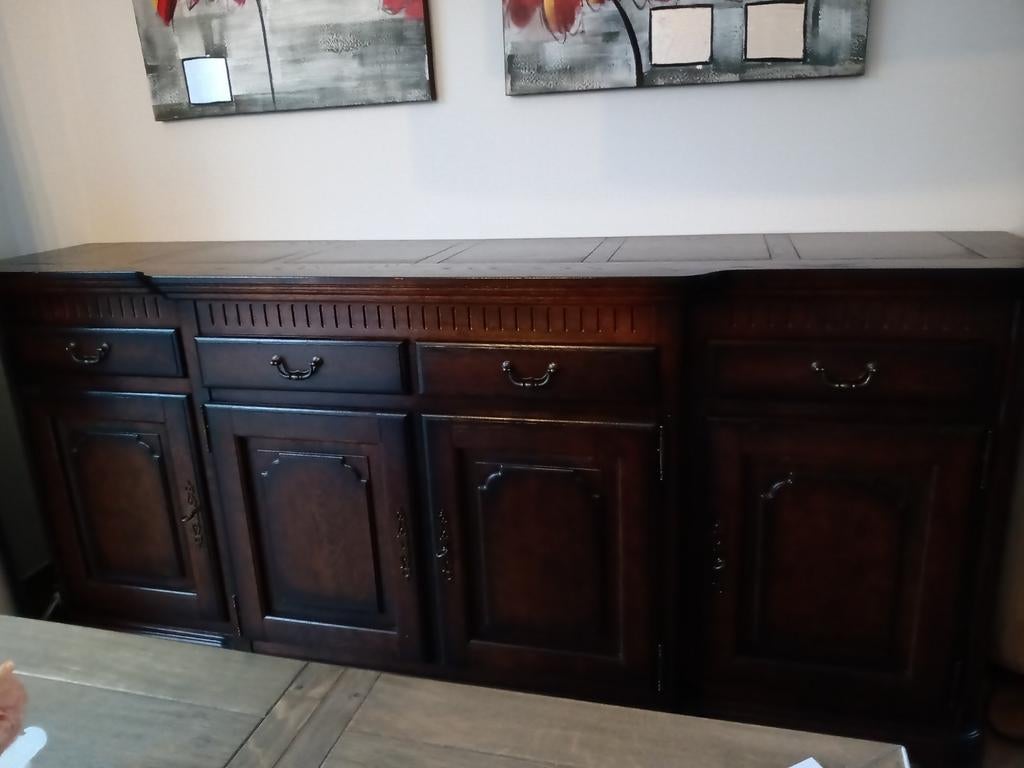 Dressoir Eyck, Ophalen