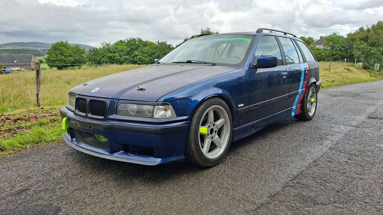 323i touring, Enlèvement ou Envoi