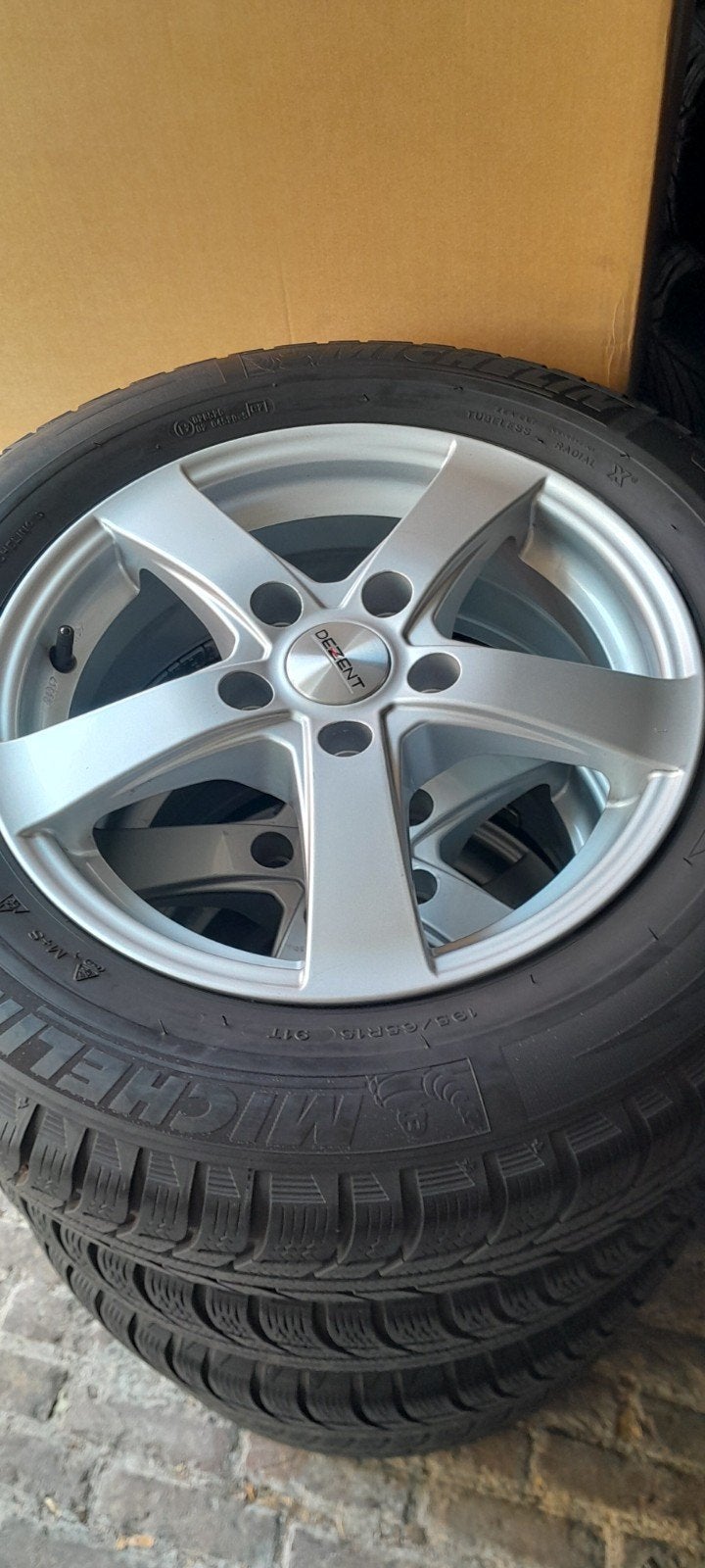 dezent velgen Michelin Alpin 195/65 R15 91T M+S
Michelin Alp, Auto-onderdelen, Ophalen, 15 inch, Band(en)