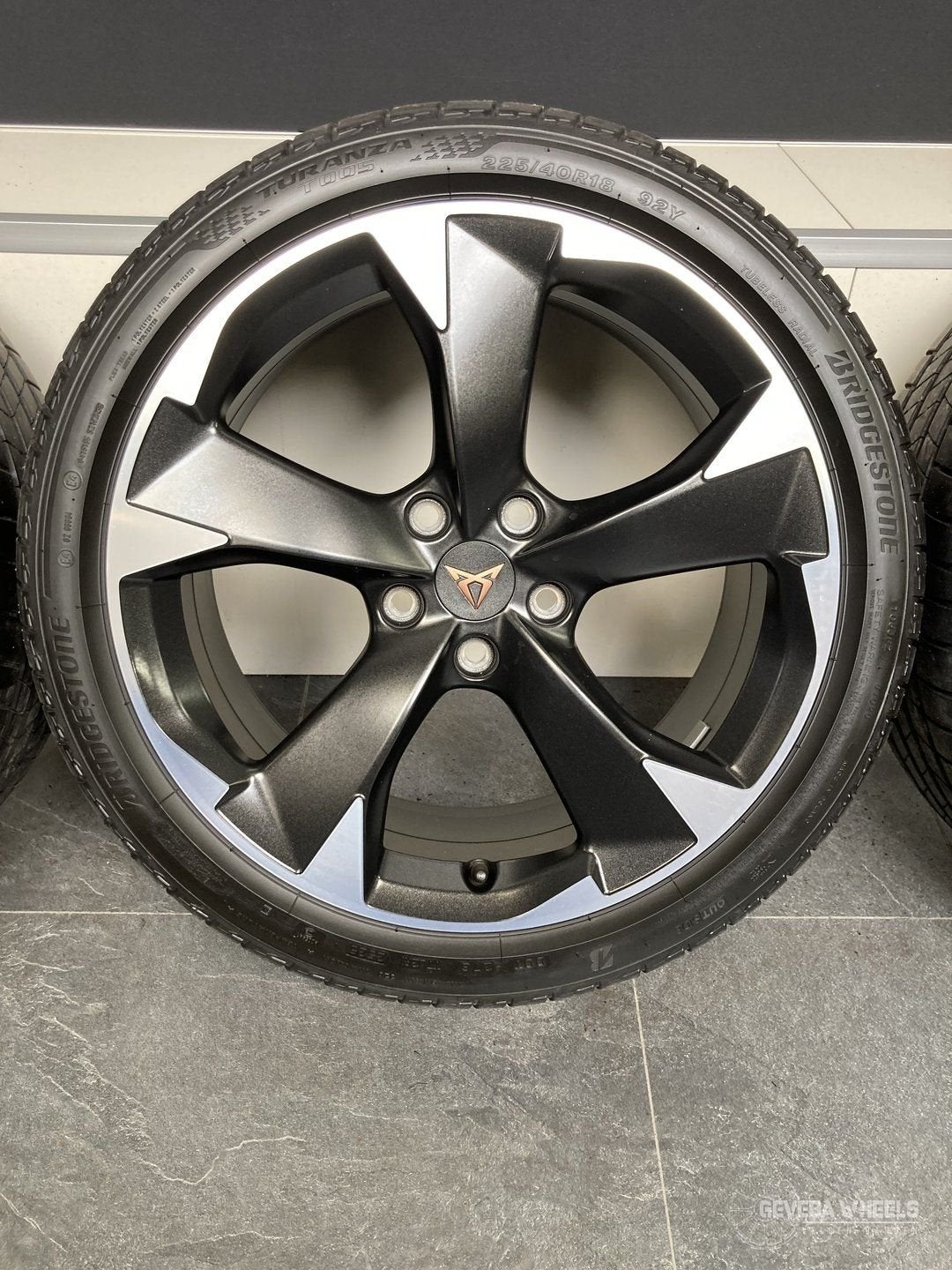 18” originele Seat Cupra Leon velgen + banden 5x112 5FA60102, Pneus et Jantes, Véhicule de tourisme, Pneus été, -