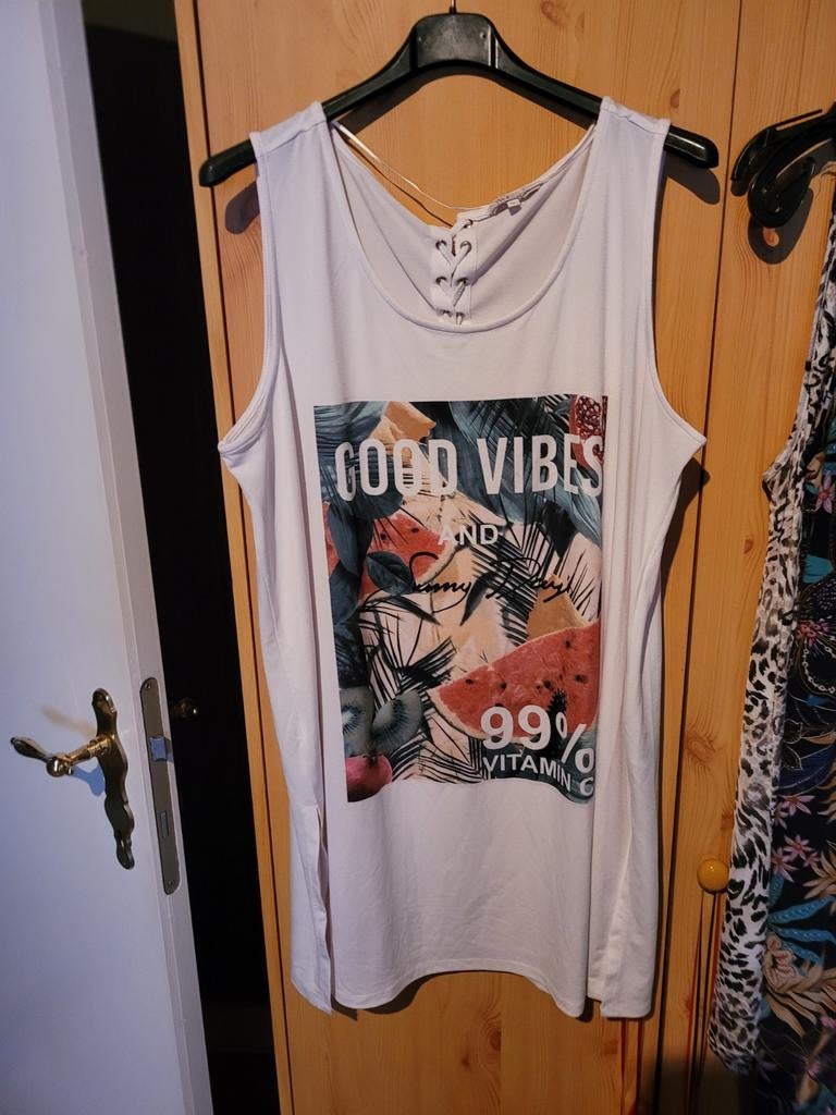 T-shirt long pour femme taille XL (48) état neuf, Vêtements | Femmes, Enlèvement ou Envoi, Taille 46/48 (XL) ou plus grande