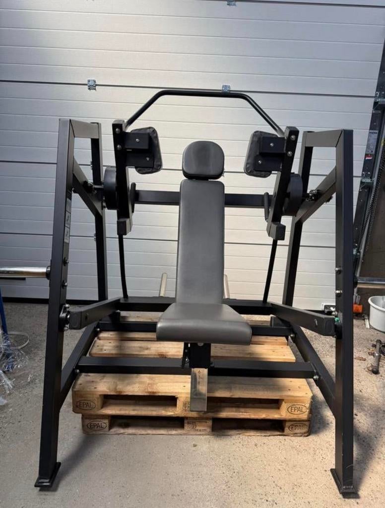 Newton Fitness pullover / plate loaded / Black / uberzuge, Ophalen, Gebruikt, Benen, Overige typen