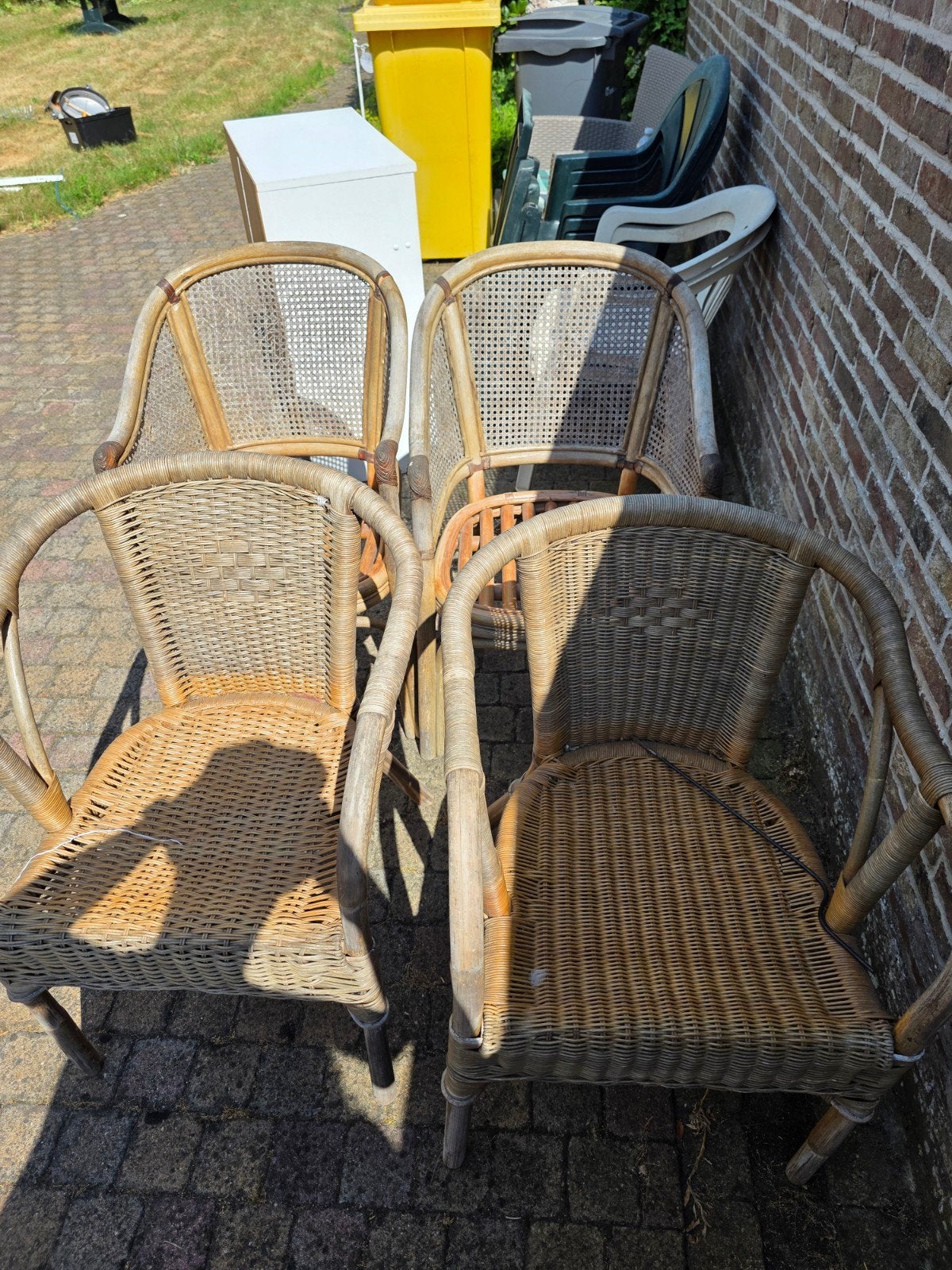 4 rieten stoelen, Ophalen