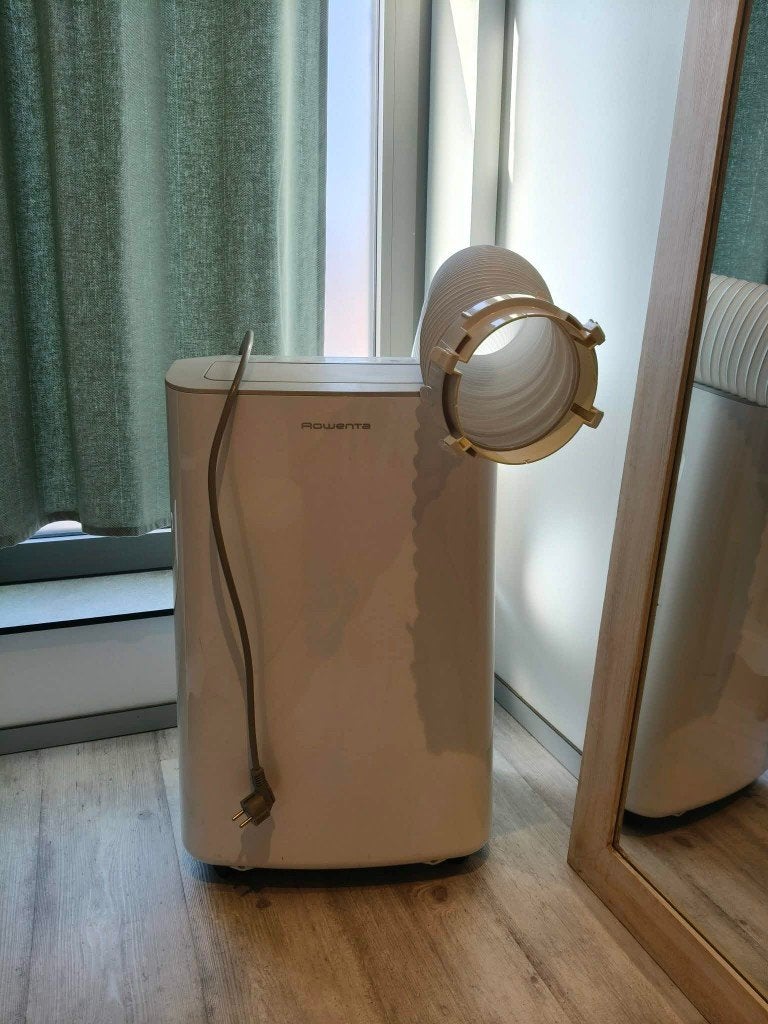 airco rowenta 1900c, Comme neuf, Enlèvement, Télécommande, Refroidissement et Déshumidification