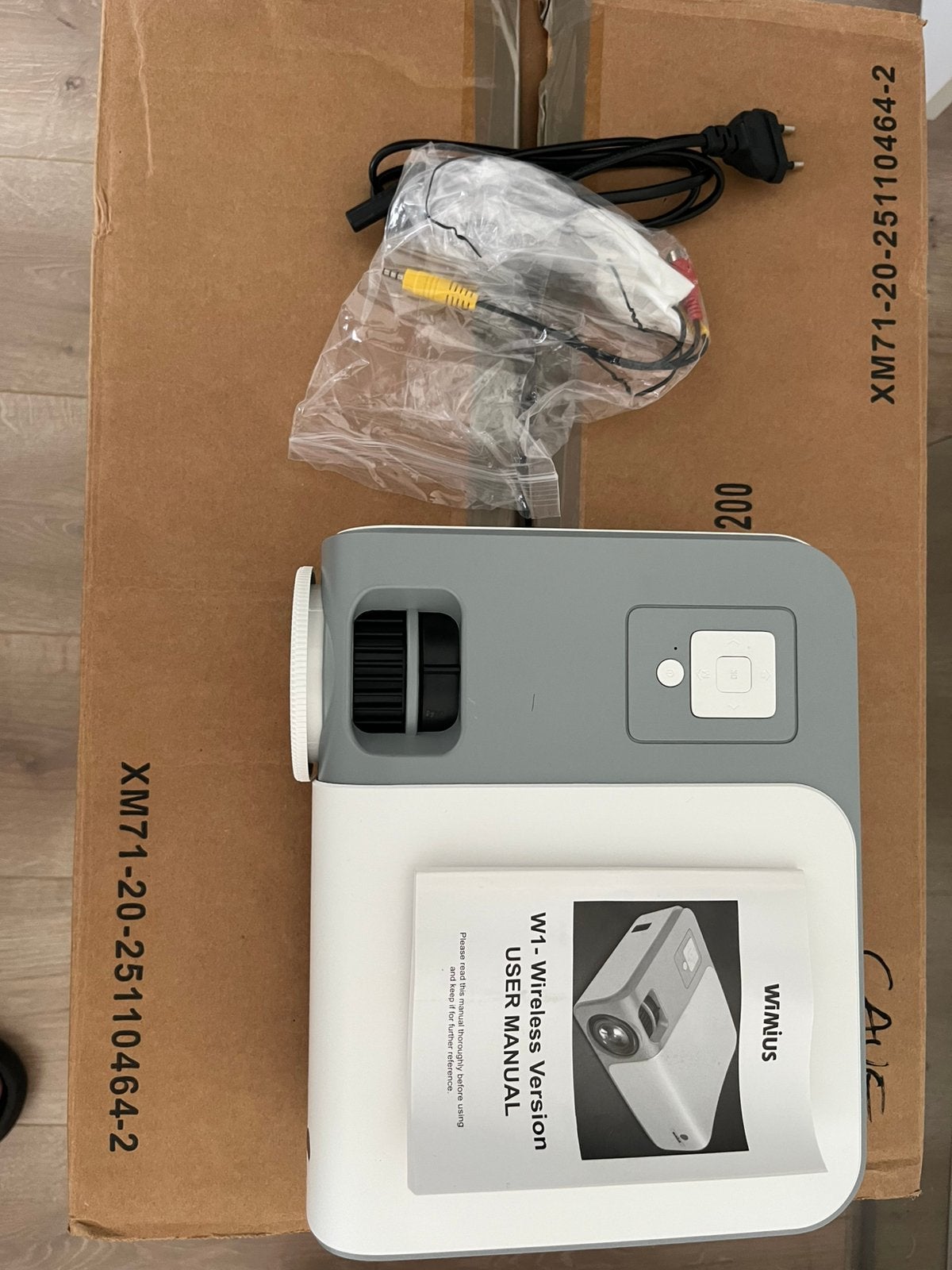 Projecteur LCD Wimius W1 WiFi, TV, Hi-fi & Vidéo, Enlèvement, Comme neuf