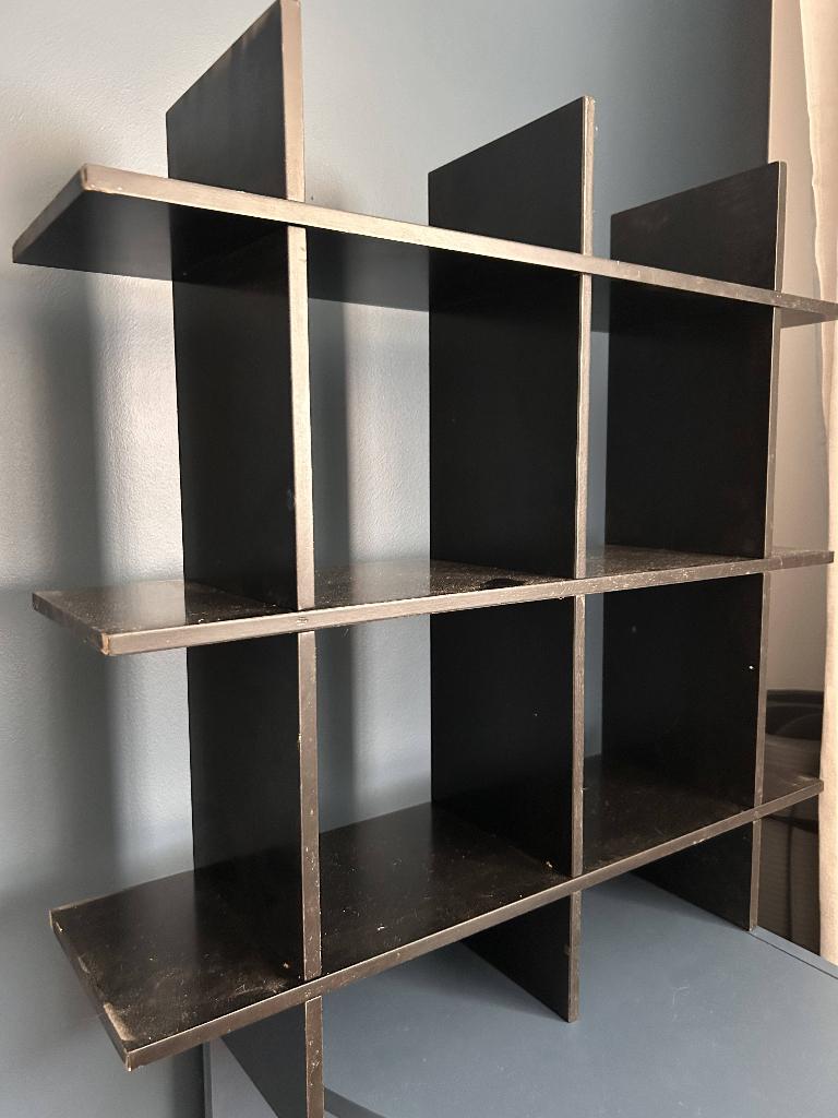 Étagère murale vintage Ikea UDDEN noir, Maison & Meubles, Accessoires pour la Maison | Étagères murales & Rayons de bibliothèque