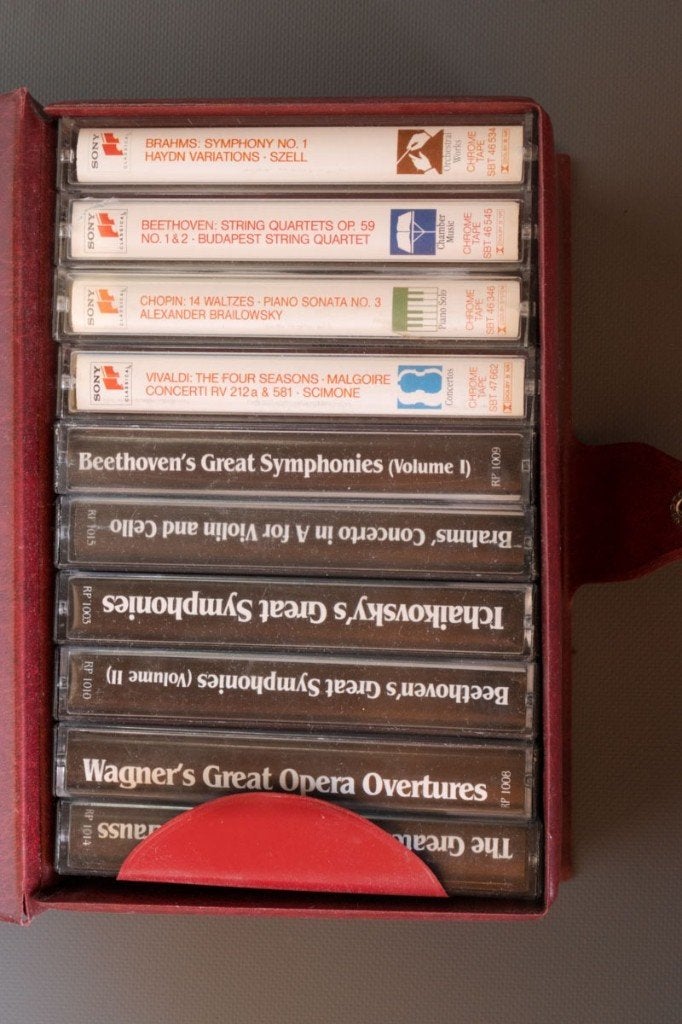 Klassieke muziek cassettes in een box, Cd's en Dvd's, Cassettebandjes, Gebruikt, 2 t/m 25 bandjes, Klassiek, Ophalen of Verzenden