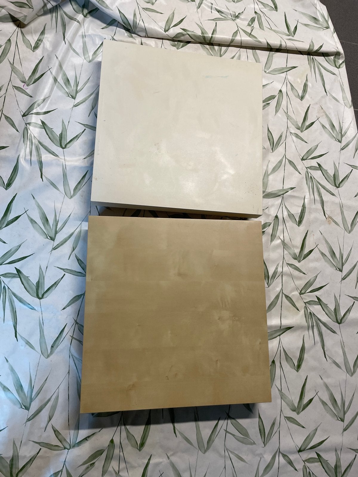 2 ikea lack tafeltjes, Gebruikt, Vierkant, 55 tot 75 cm, Hout