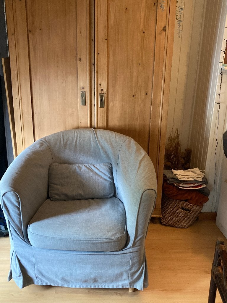 Assise gris-bleu, 75 à 100 cm, Banc d'angle, Moins de 150 cm, Une personne