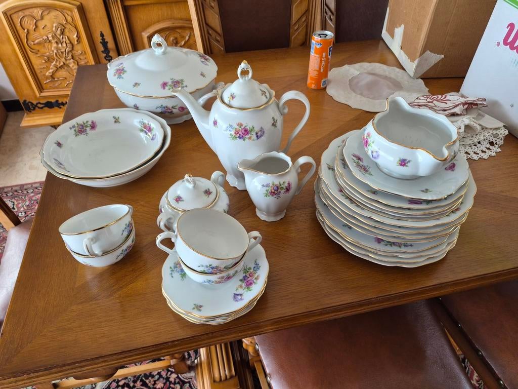 Eet en koffieservies compleet alles 4 stuks, Enlèvement