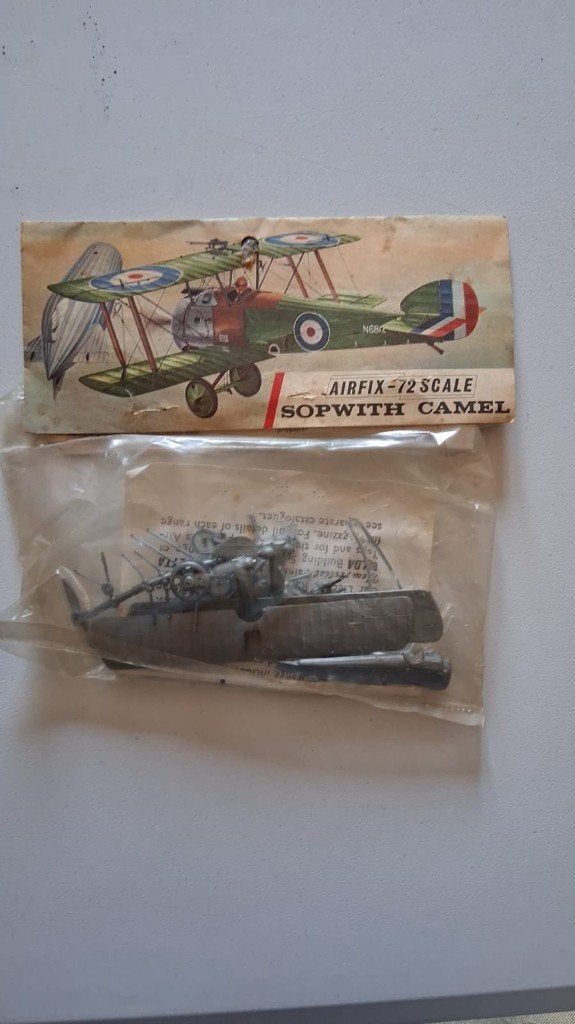 18 Airfix Sopwith Camel, Verzenden, Zo goed als nieuw, Vliegtuig