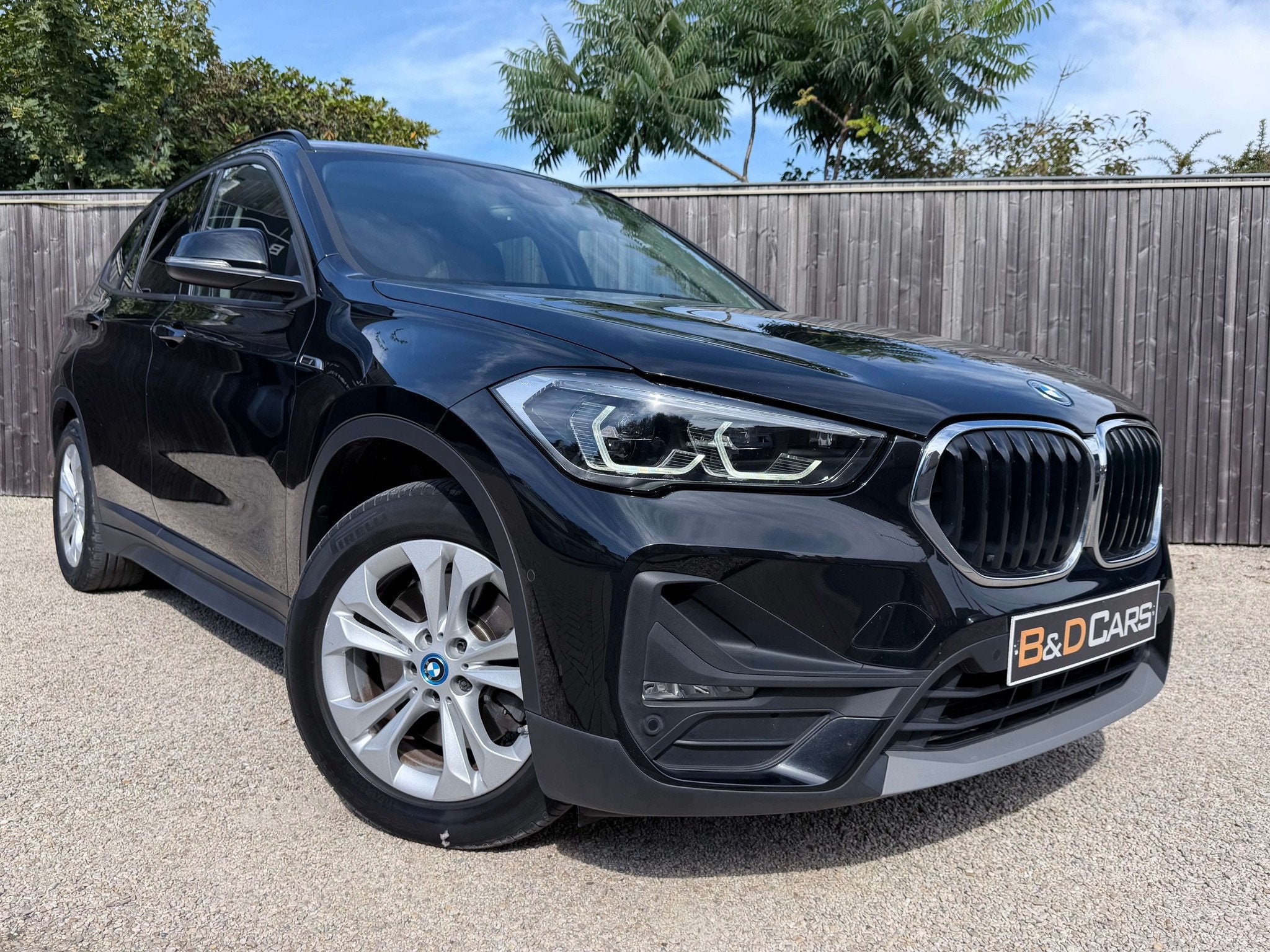 BMW X1 X1 PHEV 1.5iA xDrive25e NET­TO: € 19.000, Gebruikt, Skiluik, Bedrijf, 5 zetels