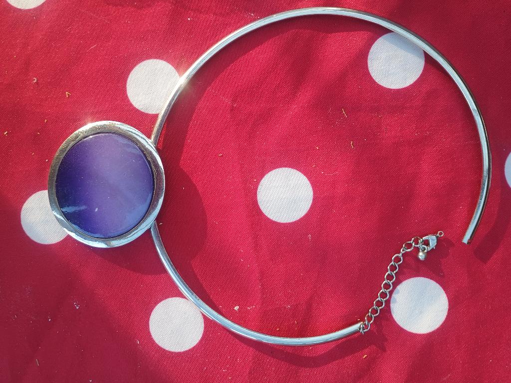 Collier coloris violet, Bijoux, Sacs & Beauté, Colliers, Enlèvement, Comme neuf, Violet, Pierre ou Minéral