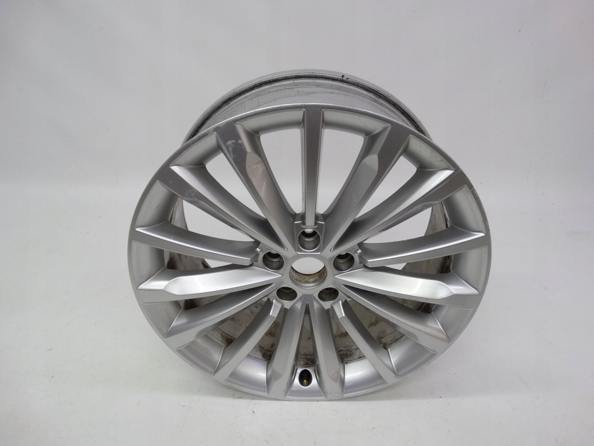 Pi ces d tach es pour Skoda SuperB III 3V0601025AK, Autos : Pièces & Accessoires, Infoline@skoda-auto.cz, Tr. Vaclava Klementa 869
293 01  Mlada Boleslav, CZ
