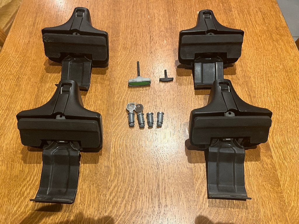Kit barres de toit Thule 754 + 1831 BMW Série 2 Gran Tourer, Enlèvement, Utilisé