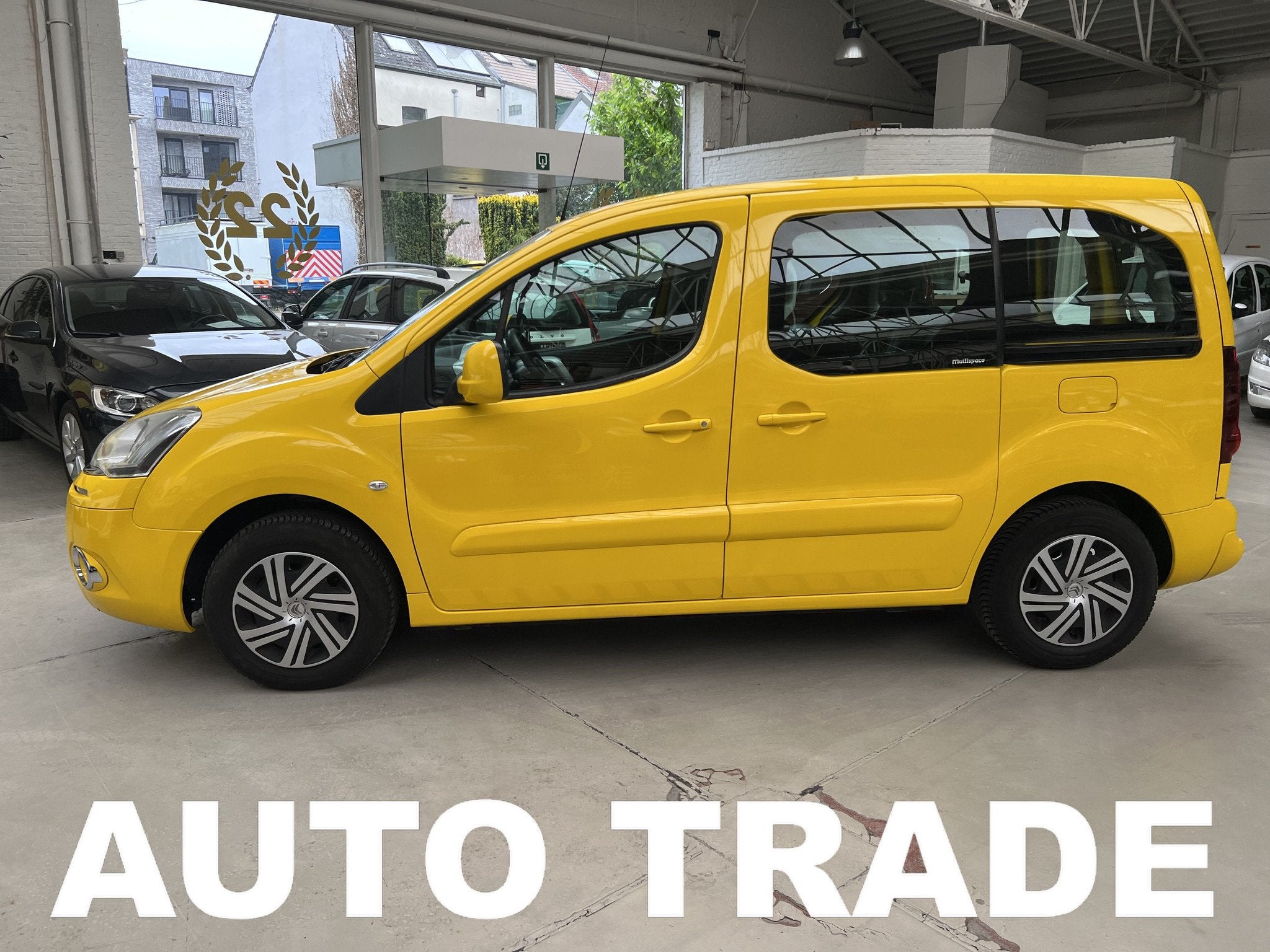 Citroën Berlingo Benzine | Multispace | LEZ OK! | 2x schuif, Euro 5, 5 portes, 5 places, Tissu