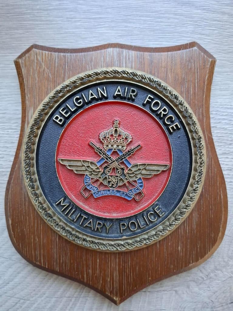 Schildje Belgian Air Force Military Police ABL, Verzenden, Luchtmacht, Embleem of Badge