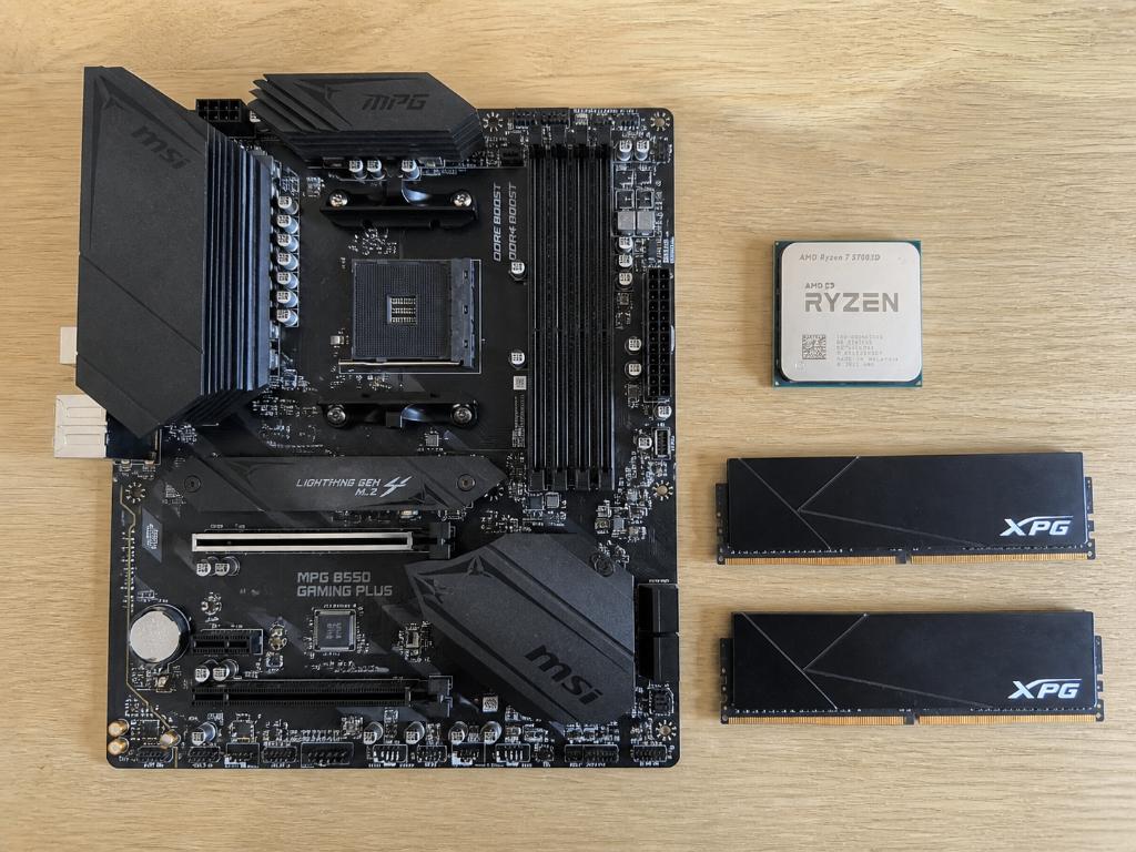 Ryzen 7 5700X3D + MSI B550M Gaming Plus + 32GB DDR4 3600MHz, Informatique & Logiciels, Processeurs, 8-core, 4 Ghz ou plus, Comme neuf