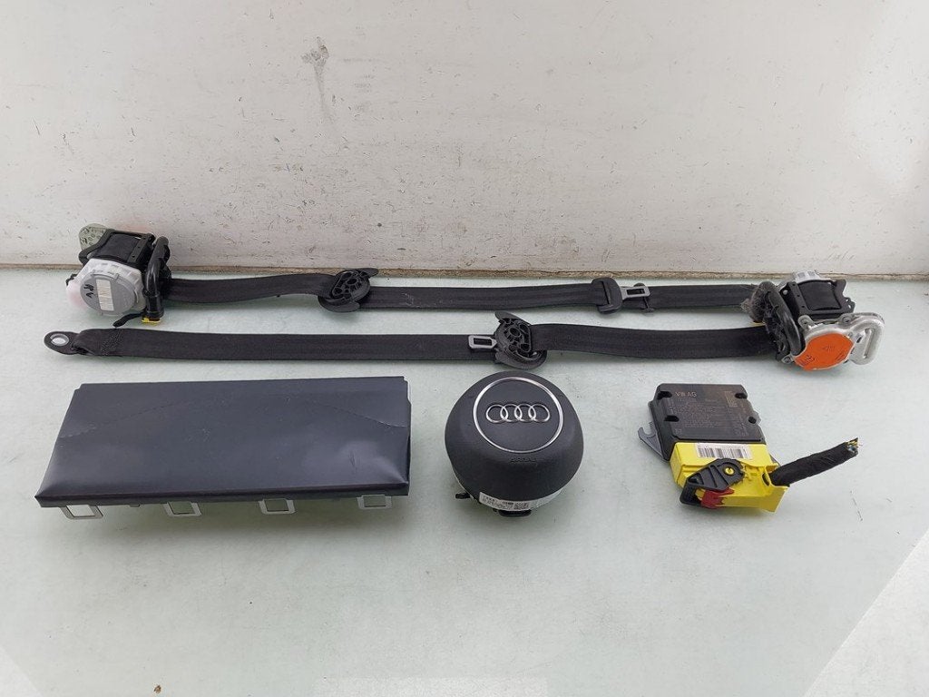 AIRBAG SET + DASHBOARD Audi A3 Limousine (8VS / 8VM), Info@audi.de, Audi, Audi AG, Gebruikt