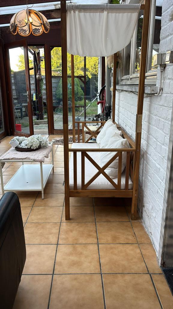 Houten loungebank met overkapping (tuinbank / daybed), Ophalen, Zo goed als nieuw, Veranda