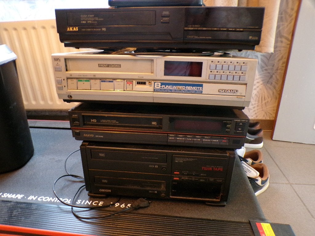 4x vhs spelers voor onderdelen of opmaak, TV, Hi-fi & Vidéo, Enlèvement, Ne fonctionne pas, Lecteur ou enregistreur VHS