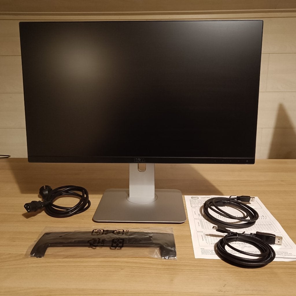 Dell Ultrasharp U2414H (2 stuks, heel goede staat), Computers en Software, Monitoren, Gebruikt, IPS, Full HD, Ophalen of Verzenden