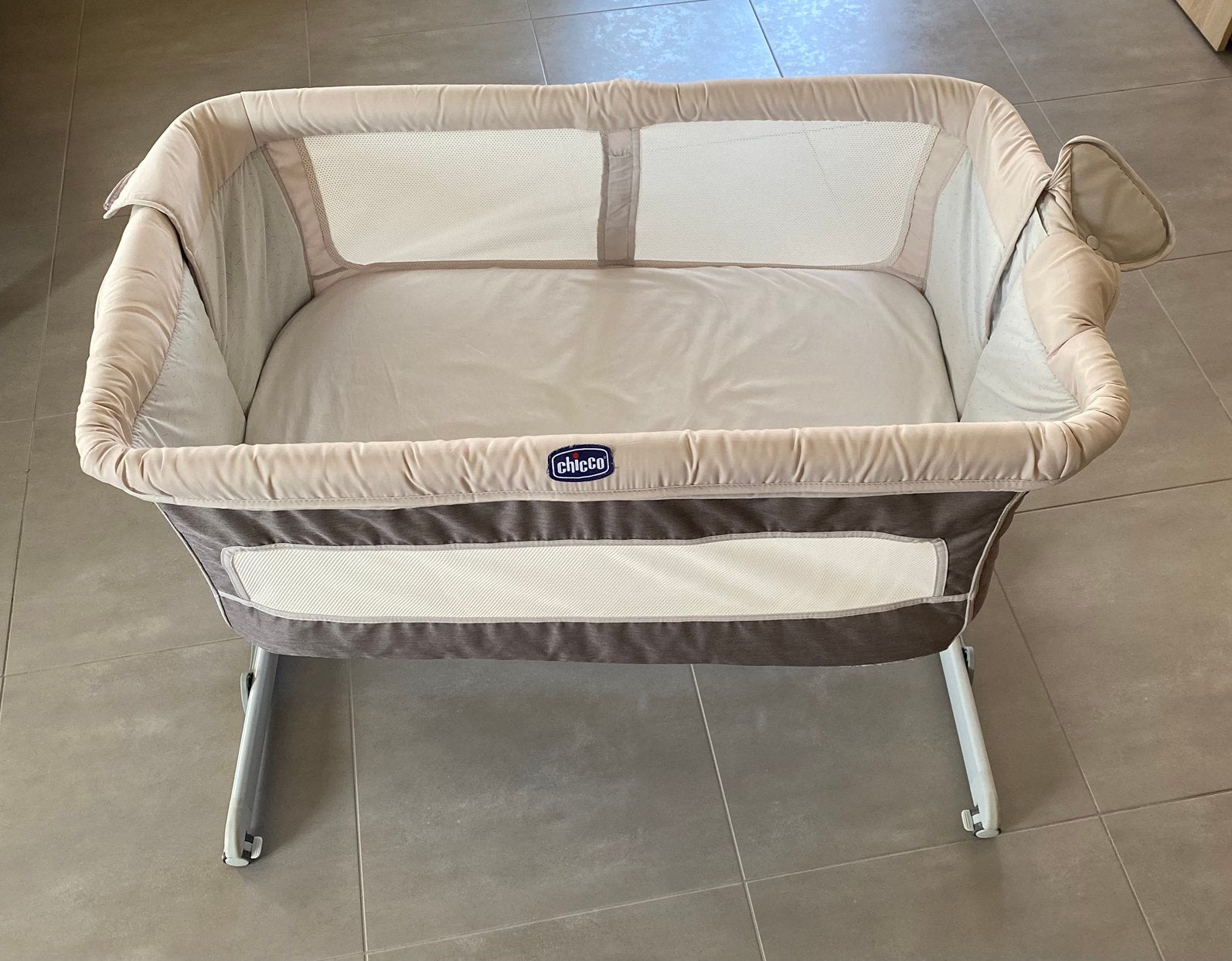 Berceau Co dodo Chicco «  next2me », Enfants & Bébés, Berceaux & Lits, Enlèvement, Comme neuf