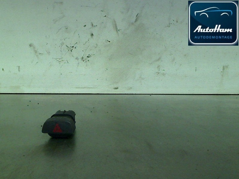 COMMUTATEUR DE FEUX DE DETRESSE Ford Focus 2, Dhr. J. Ham, Administratie@autoham.nl, Nijkerkerstraat 27a 27a
3821 CD  AMERSFOORT, NL