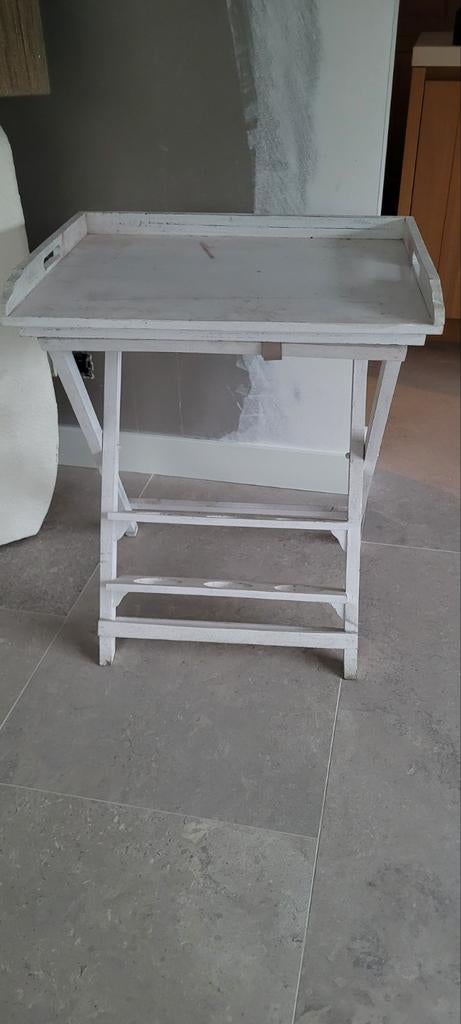 Bijzettafeltje butlertray, Ophalen