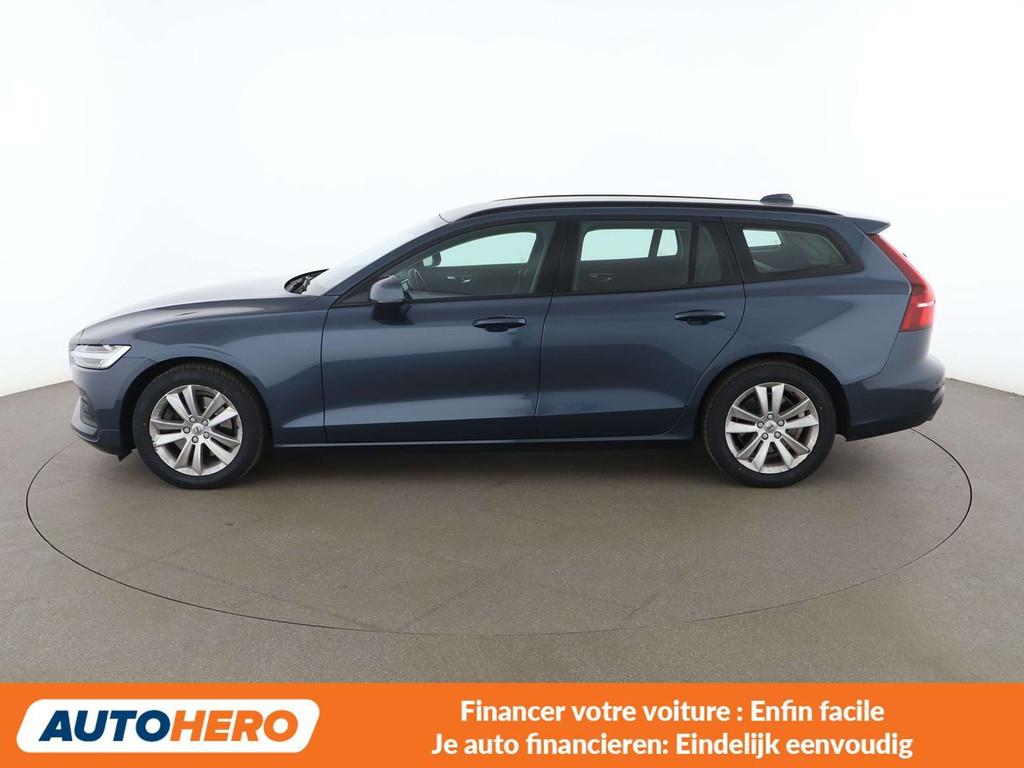 Volvo V60 2.0 B3 Mild-Hybrid Momentum Core (bj 2021), Auto's, Stof, Gebruikt, 1969 cc, Blauw