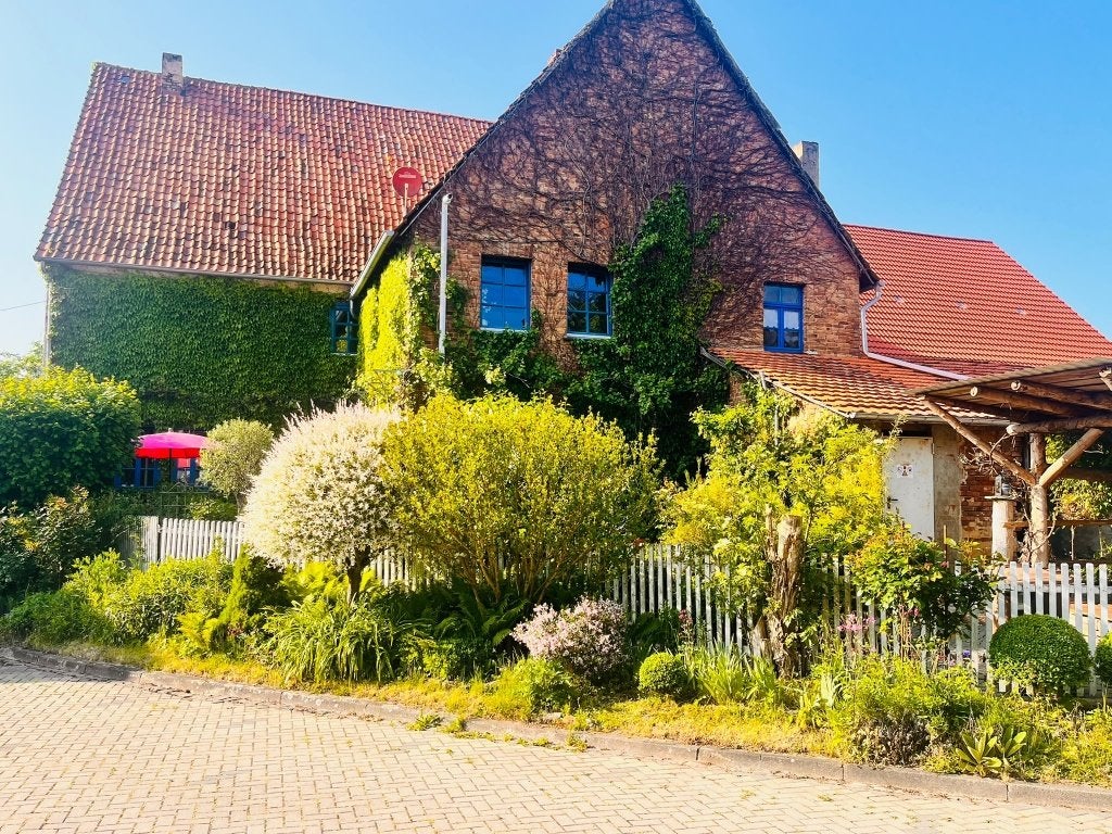 royaal huis aan de Diemelsee in Duitsland met atelierruimte, Trendelburg - Eberschütz, 8 kamers, Dorp, Woonhuis