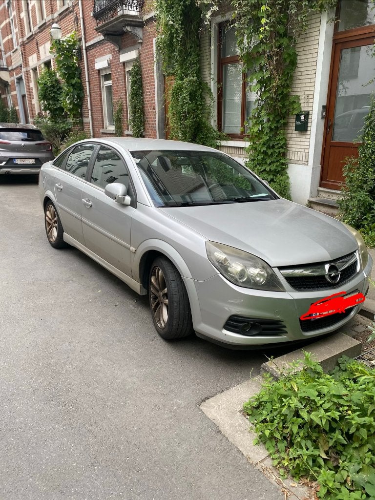 Opel vectra 1,8l gts essence 140ch 2007, Autos, Opel, Argent ou Gris, Achat, Boîte manuelle, 5 portes