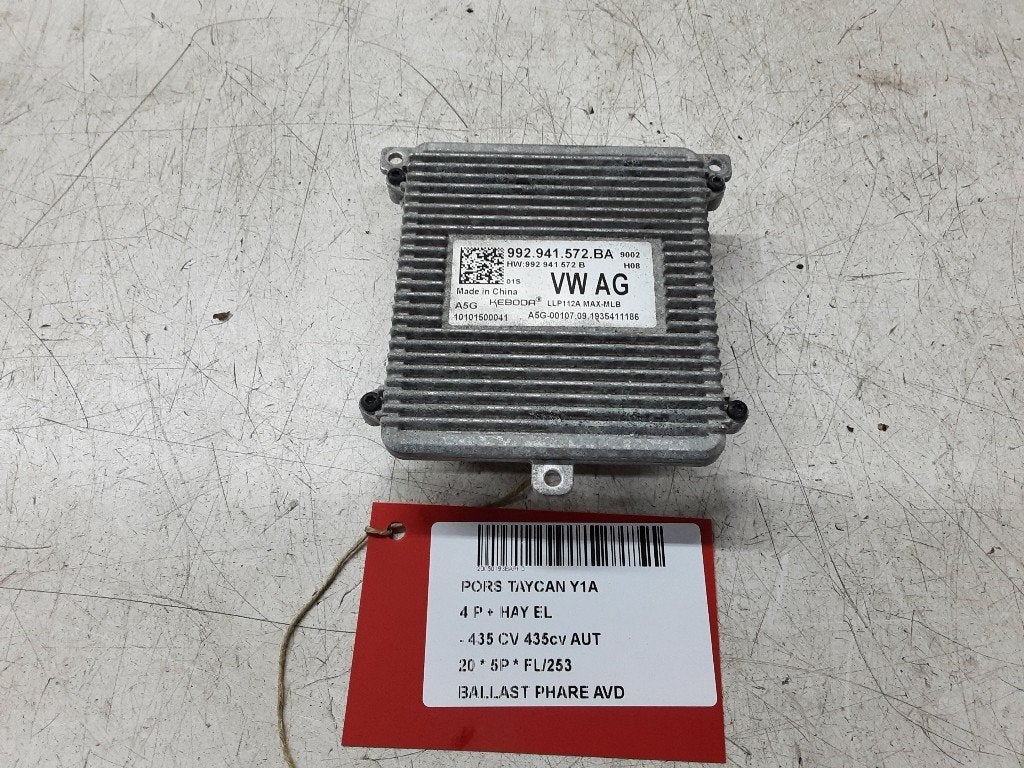 BALLAST DE PHARE XENON DROIT Taycan (Y1A) (992941572BA), Utilisé, Rue de l'Espoir 34 34
4030  GRIVEGNÉE, BE, Info@Collignon.be