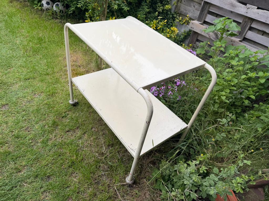 Vintage roltafeltje, Ophalen