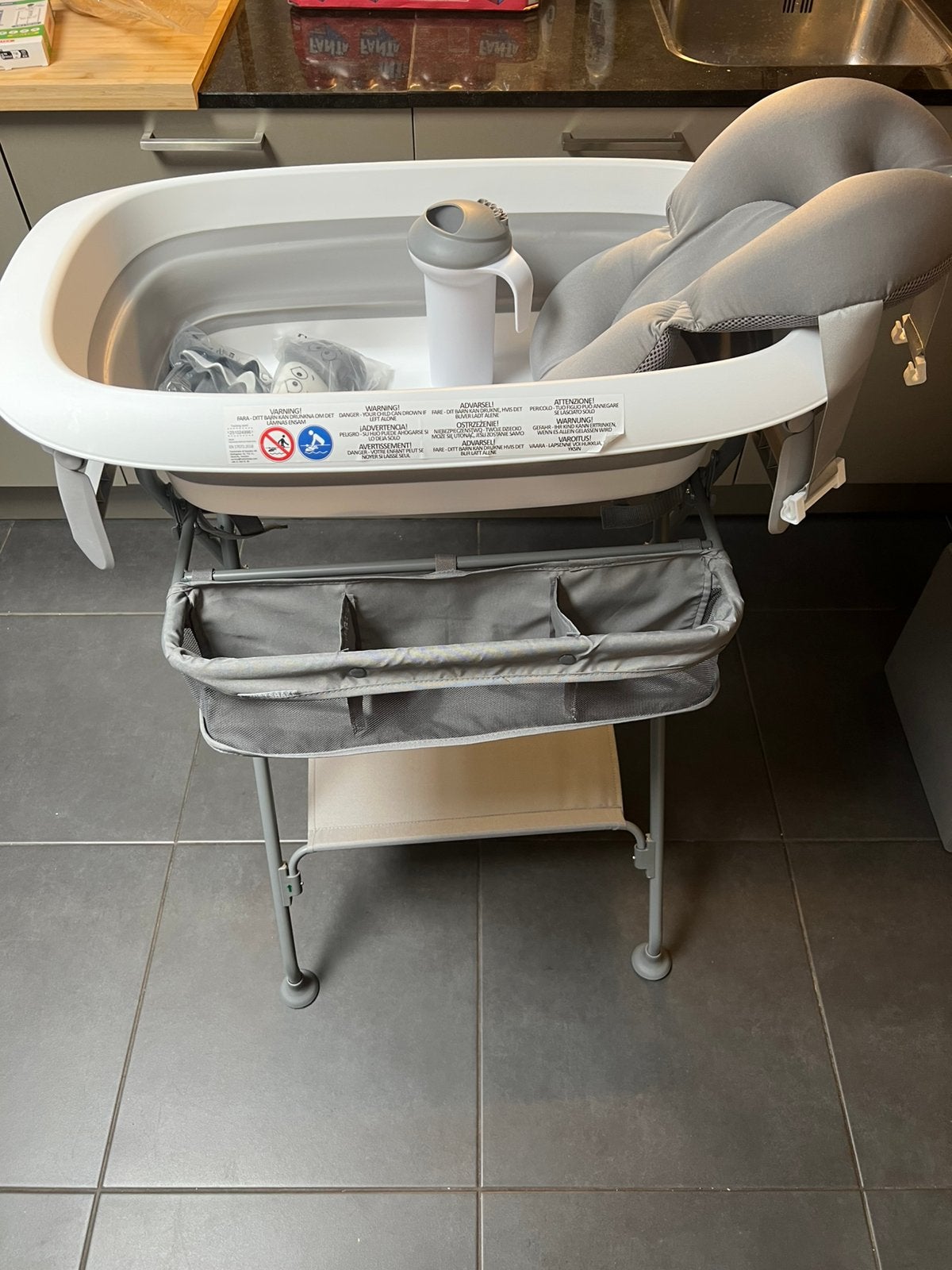 Twistshake babybad met accesoires, Ophalen, Zo goed als nieuw