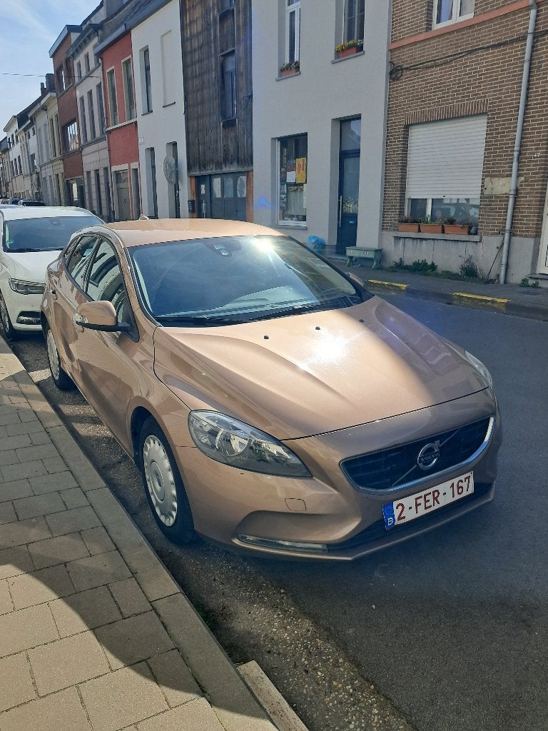 Volvo V40 1.6 Benzine – 145.000 km – Recent onderhoud, Autos, Volvo, Particulier, V40, Essence, Euro 5, Autre carrosserie, 5 portes