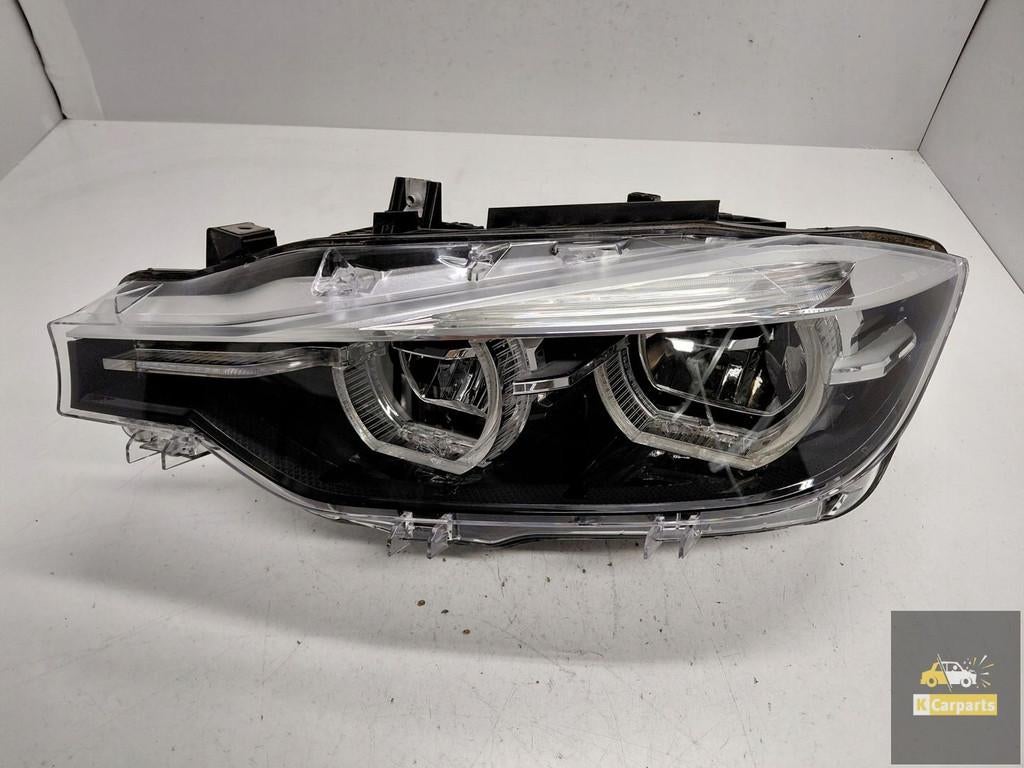 BMW F30 - Feu arri re LED complet gauche, Autos : Pièces & Accessoires, Petuelring 130
80788  Munich, DE, Info@bmw.de, Utilisé