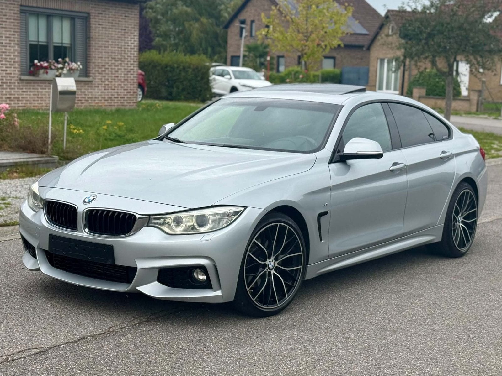 Serie 4 420d grand coupe 2.0 diesel  290.000klm 2015 euro6b, Leder, Bedrijf, 5 deurs, Zilver of Grijs